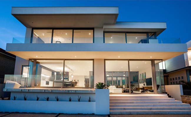 U Shape Design Of The Modern Villa
