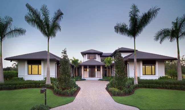 Contemporary villa by Harwick Homes