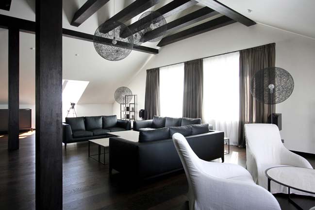 Black and white penthouse in Russia