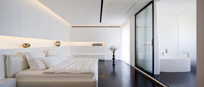 Luxury apartment in Tel Aviv by pisou kedem architect