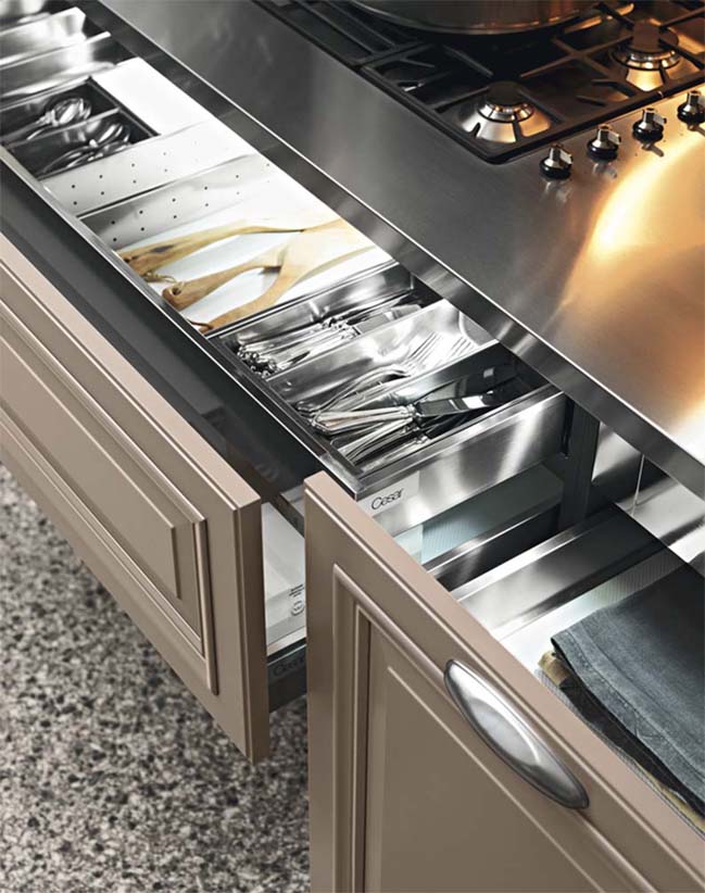 Elite: Elegant classic kitchen designs