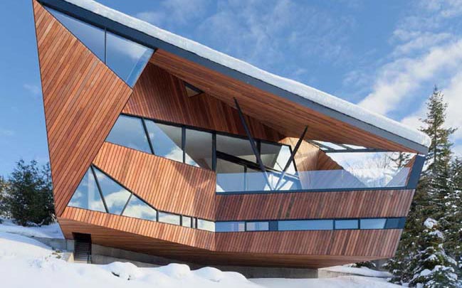 Polygonal house in Canada by Patkau Architects