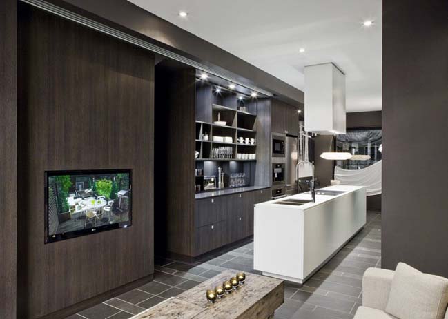 Contemporary townhouse in Toronto, Canada