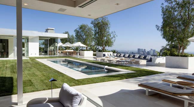 Beverly Hills House by McClean Design