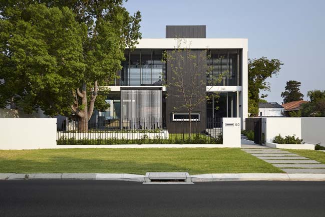 Luxury villa in Perth by Craig Steer Architects