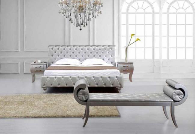 15 glamour silver bedroom designs