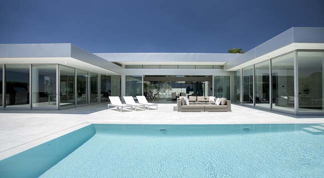 Carla Ridge: Dream house in Beverly Hills, California