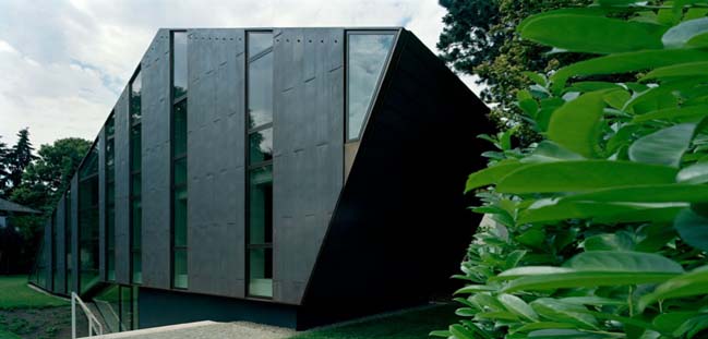 Haus W: A house just like a hoilday by Pott Architects