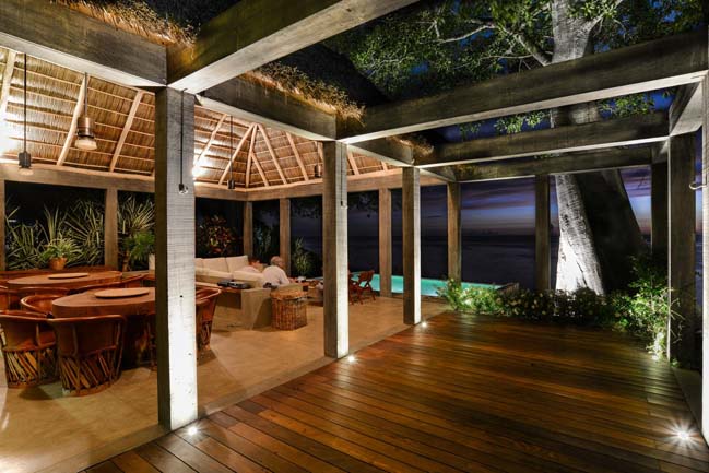 Beautiful beachfront villa by CoA | Arquitectura