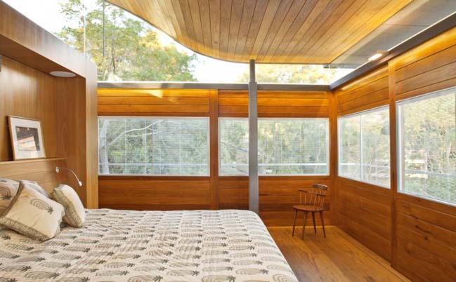 Angophora House by Richard Cole Architecture