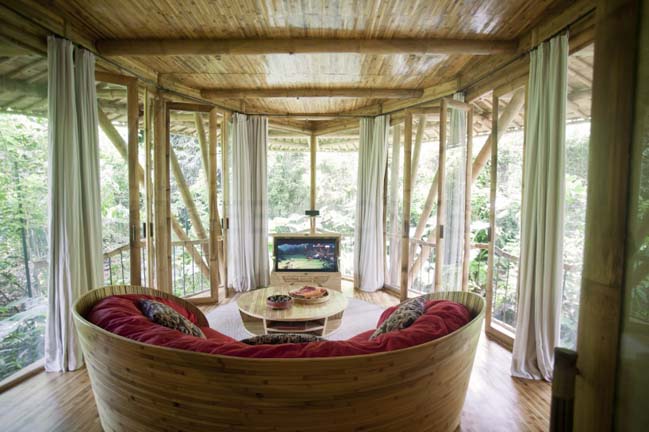 Bamboo house by Ibuku