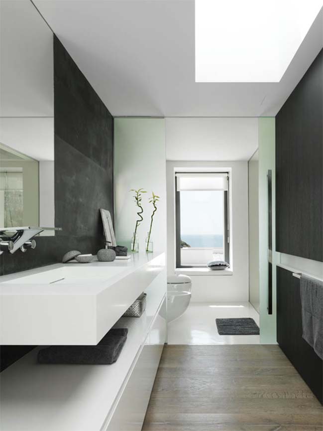 Luxury villa with pure white interior by Susanna Cost Interior Design