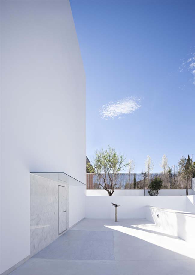 White house design by Alberto Campo Baeza