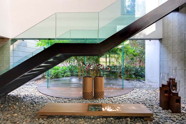 Luxury modern farmhouse by Dada Partners