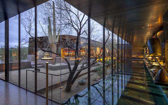 Desert Courtyard House by Wendell Burnette Architects