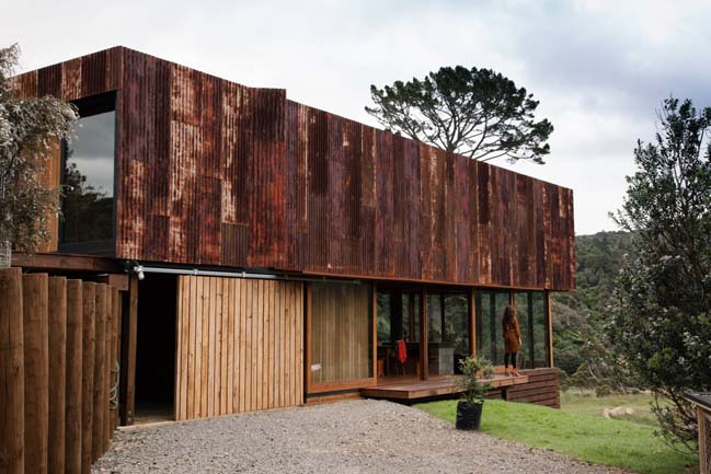 A retreat for film makers by Herbst Architects