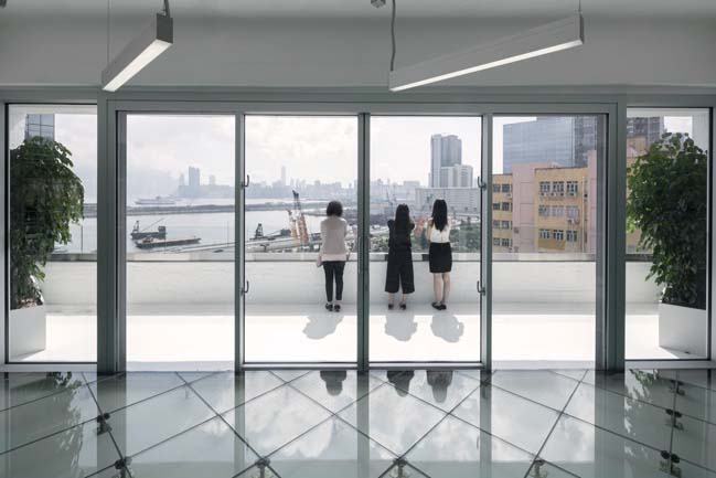 Glass office building in Hong Kong by MVRDV