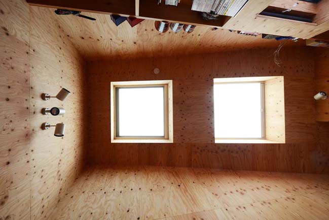 Mountain House by Hiroki + Tomoko Sekiguchi Architects