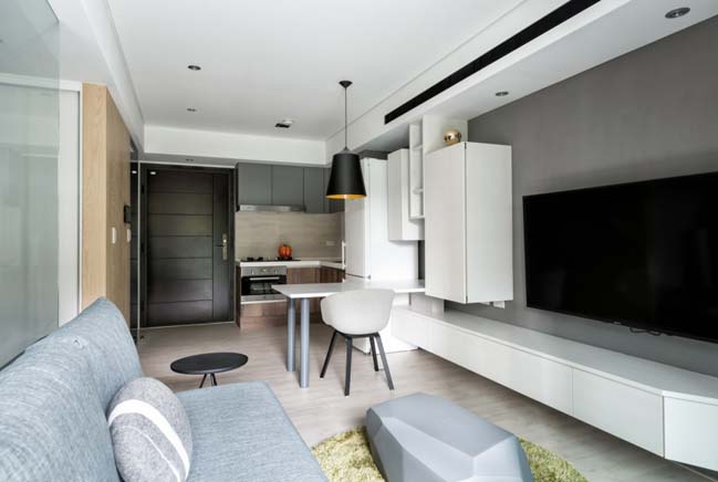 Small one-bedroom apartment by CHI-TORCH