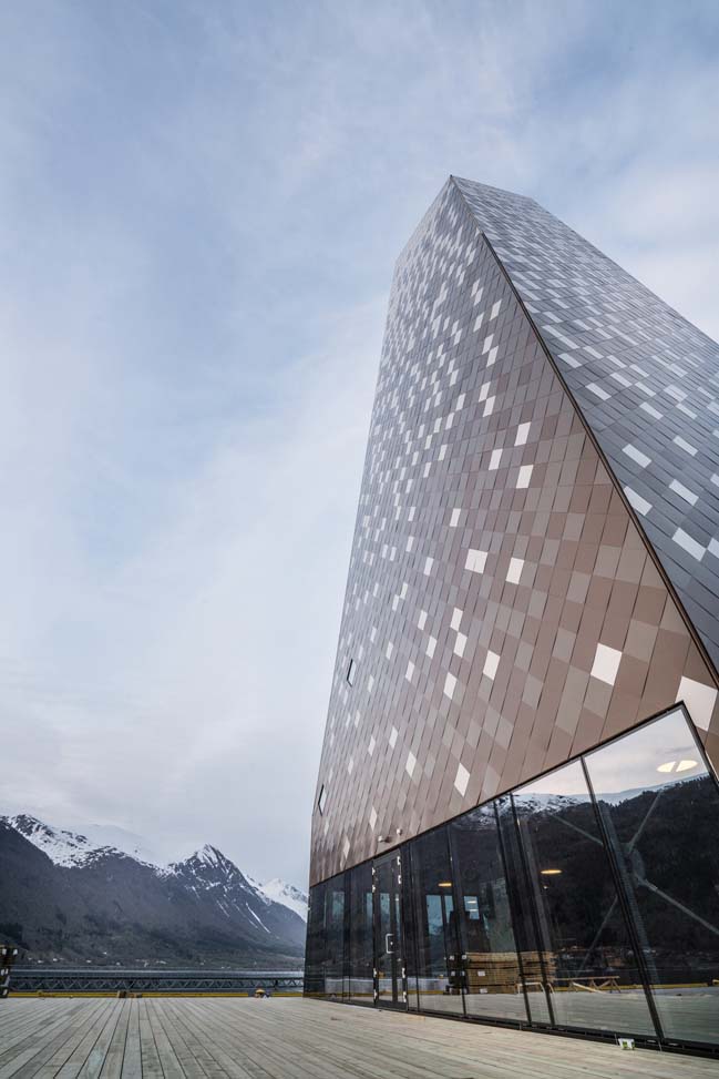Norwegian Mountaineering Center by Reiulf Ramstad Arkitekter