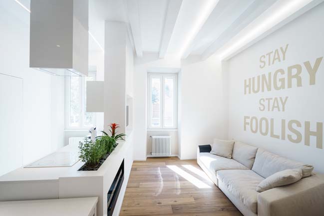 White small apartment by Brain Factory