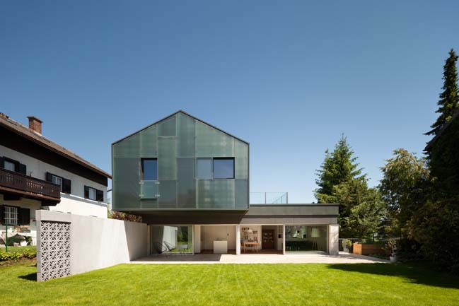Modern detached house in Austria by Spado Architects