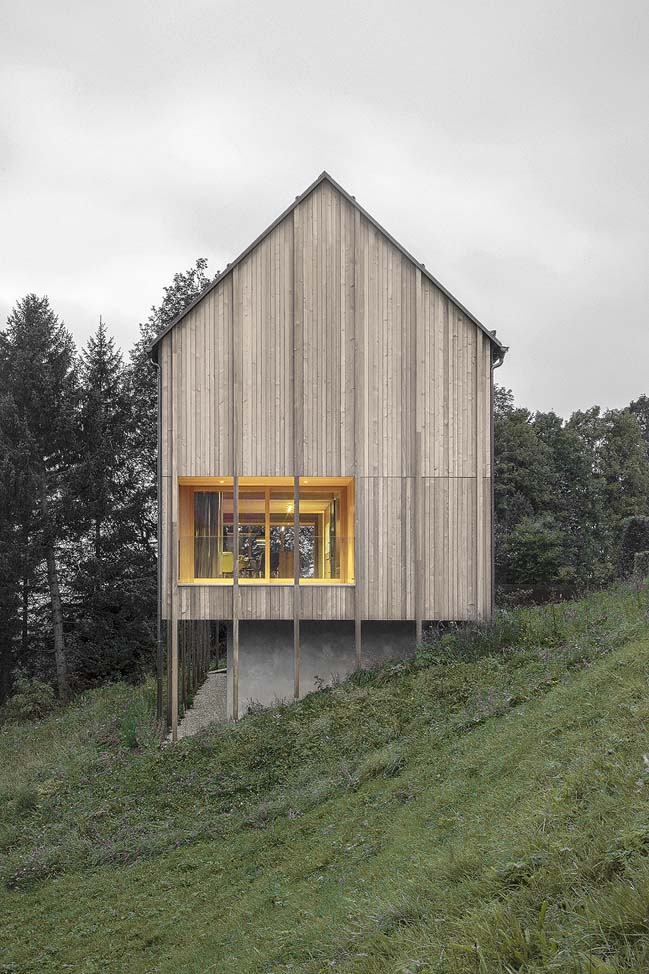 Haus am Stürcher Wald by Bernardo Bader Architects