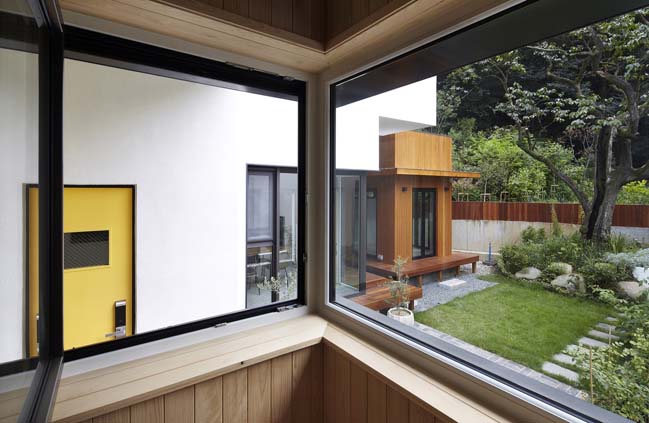 Modern garden house in South Korea by studio_GAON