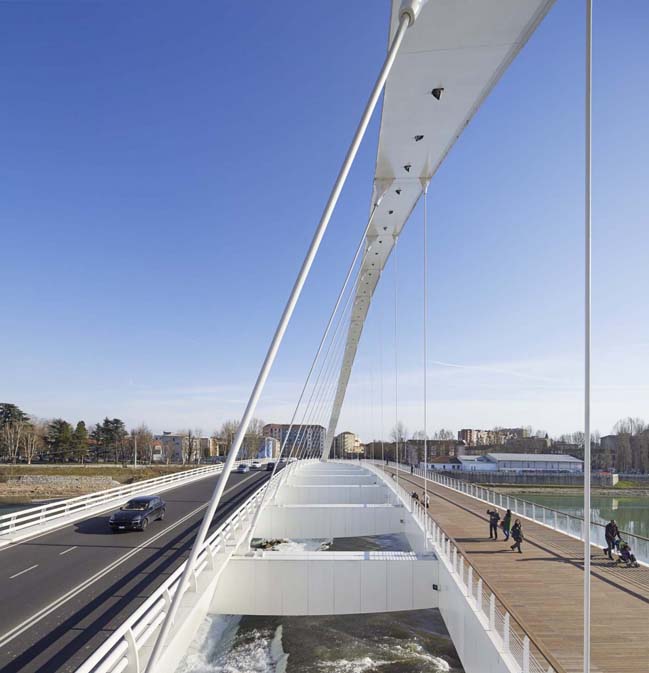 Cittadella Bridge by Richard Meier and Partners Architects