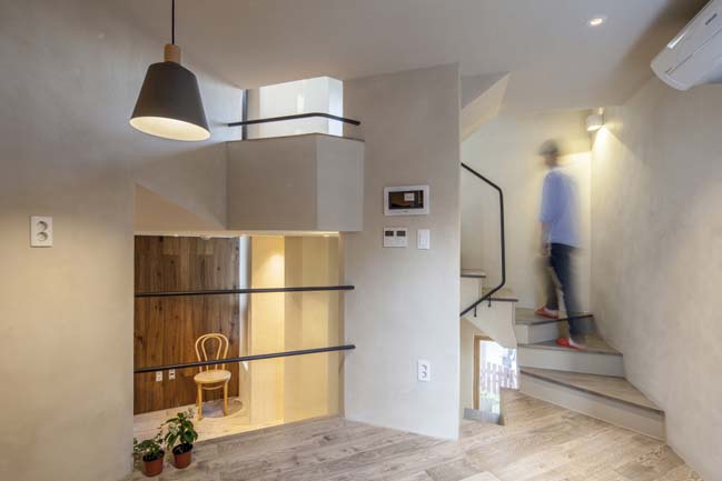 Narrow townhouse design by ThEPlus Architects