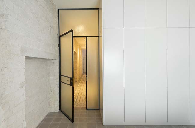 Long and slender by XS Architecture