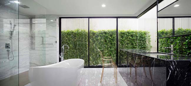 Luxury modern villa in Thailand by Ayutt and Associates design