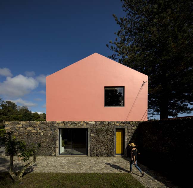 Pink House by Mezzo Atelier