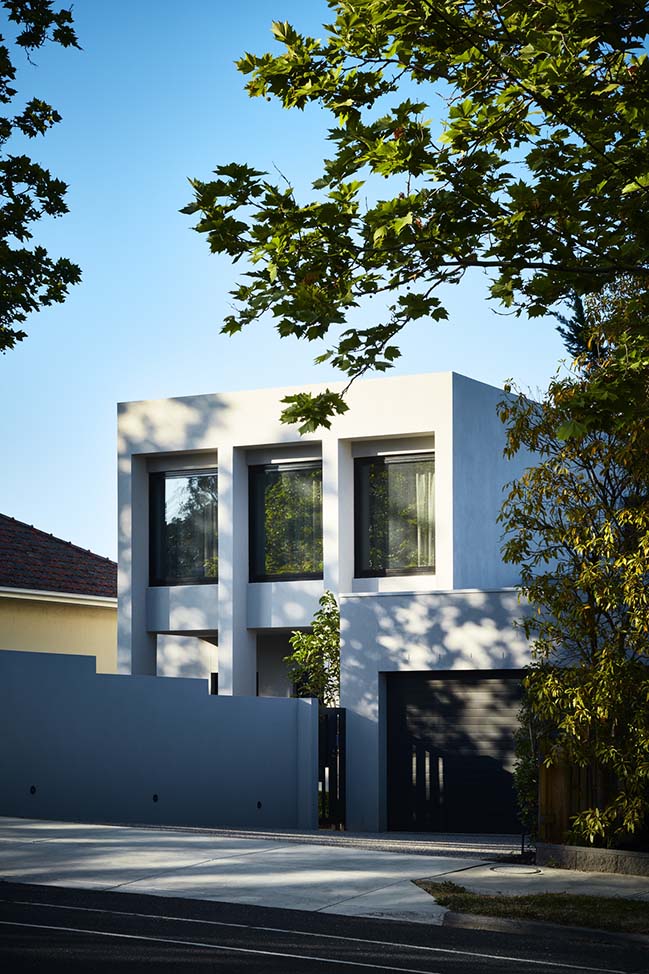 McAthur House in Melbourne by Bryant Alsop
