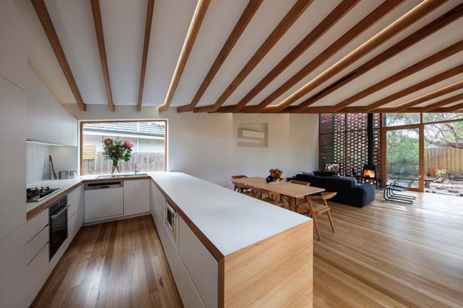 Old Be-al House in Melbourne by FMD Architects