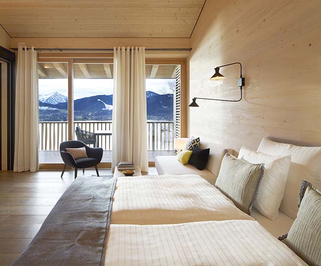 Alpine Chalets by Landau+Kindelbacher Architekten Innenarchitekten