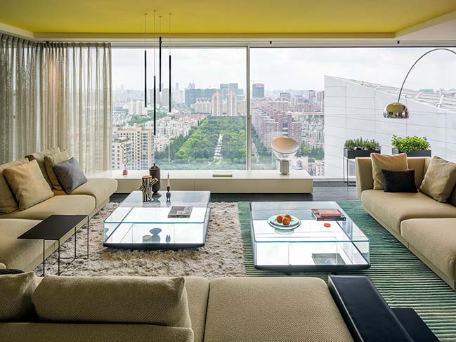 Show apartment: Chromatic Spaces in Shanghai by Ippolito Fleitz Group