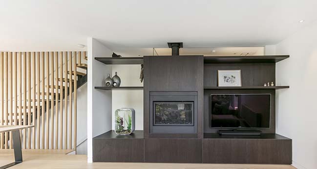 Port Melbourne Residence by Finnis Architects