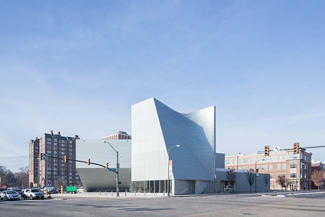 Institute for Contemporary Art at VCU by Steven Holl Architects