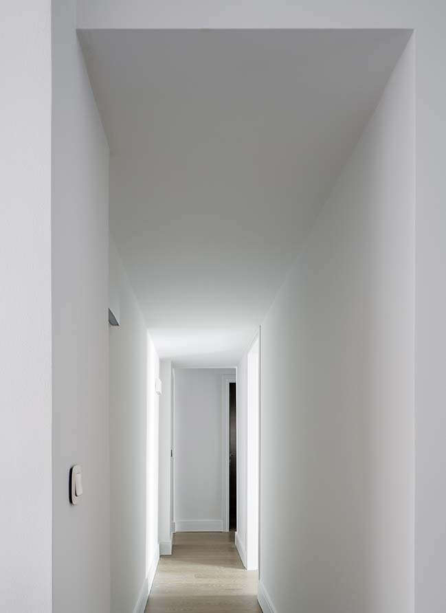 Karneadou Apartment by Lantavos Projects