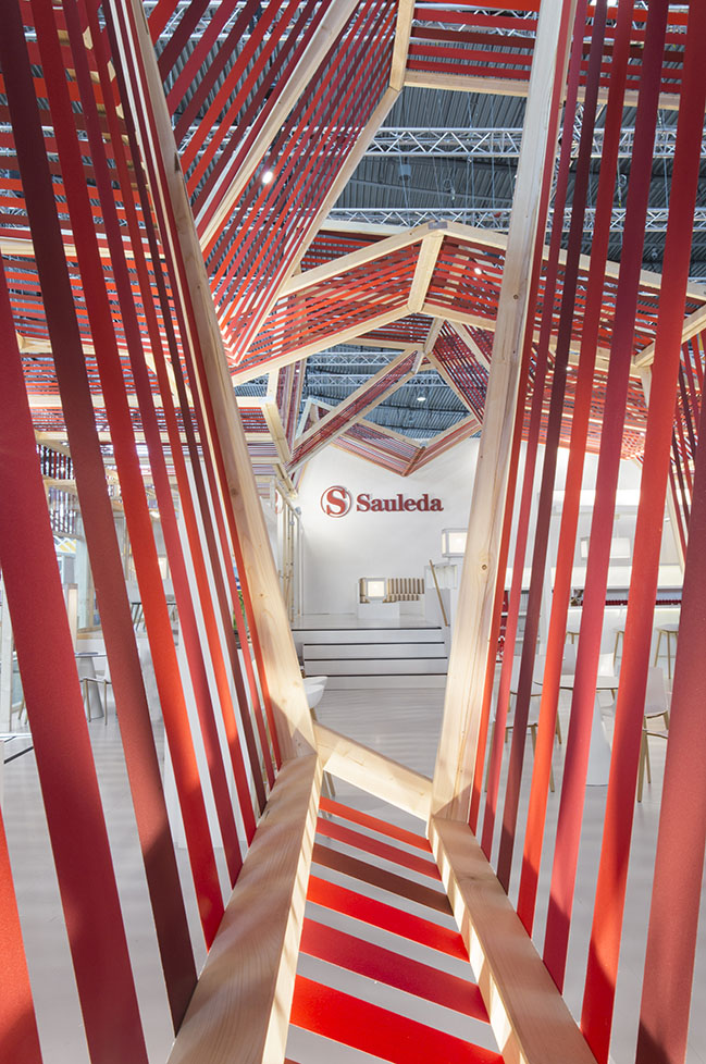 Stand Sauleda in Stuttgart by Dom Arquitectura