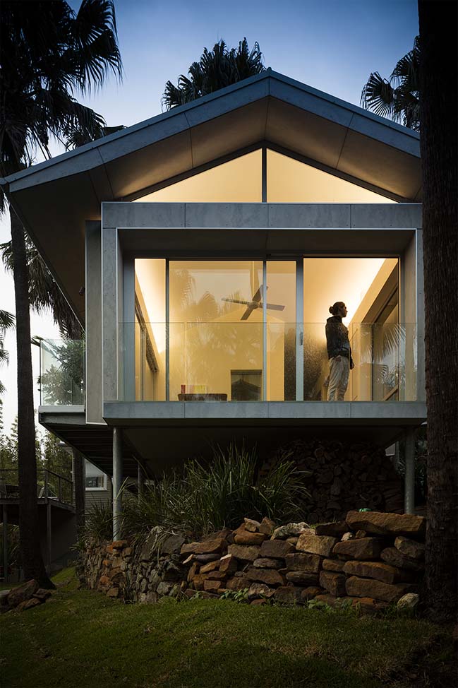 Bilgola Beach Pavilion by Matthew Woodward Architecture