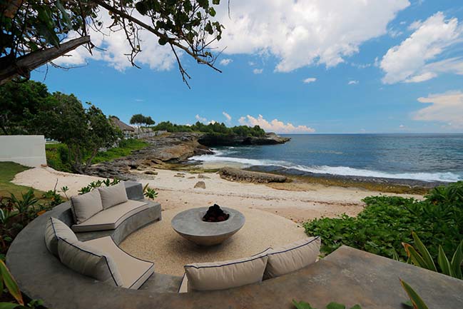Seascape Villa in Lembongan by Word of Mouth House