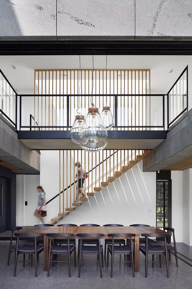 Quarry House in Melbourne by Finnis Architects