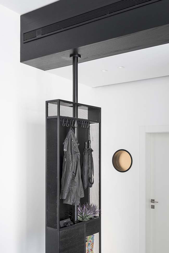 Men in Black by XS Studio for compact design