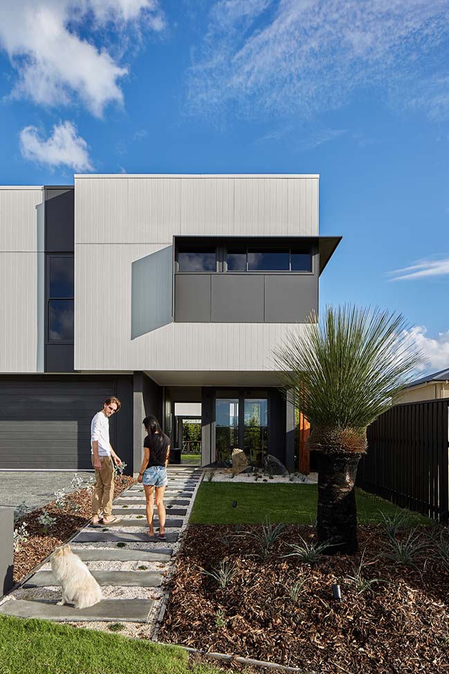 Helensvale Haus in Gold Coast by Happy Haus