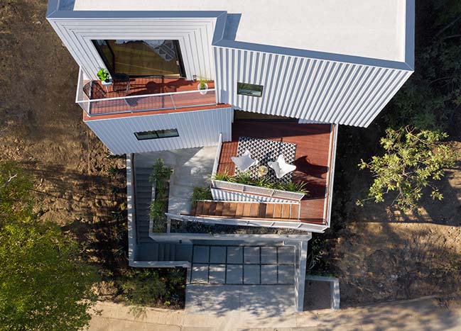 FreelandBuck designs a four-story home notched into a Los Angeles Hillside
