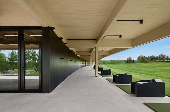 A High-End Golf Clubhouse in Montréal by Architecture49