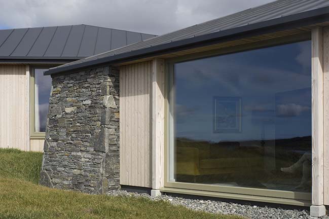 House on Clifden Bay by Tierney Haines Architects