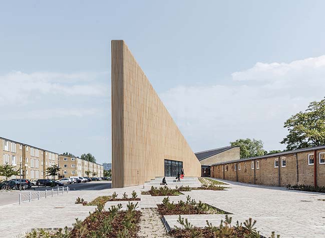 New library and culture house in Tingbjerg by COBE
